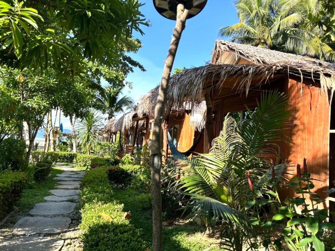 Mook Montra Resort Sea Front Ko Mook Exterior foto