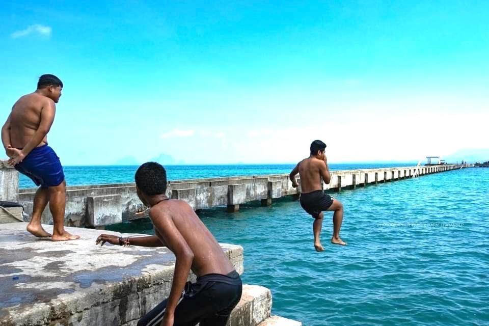 Mook Montra Resort Sea Front Ko Mook Exterior foto