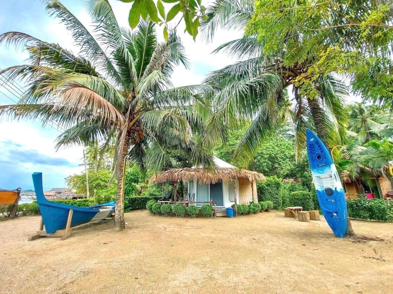 Mook Montra Resort Sea Front Ko Mook Exterior foto