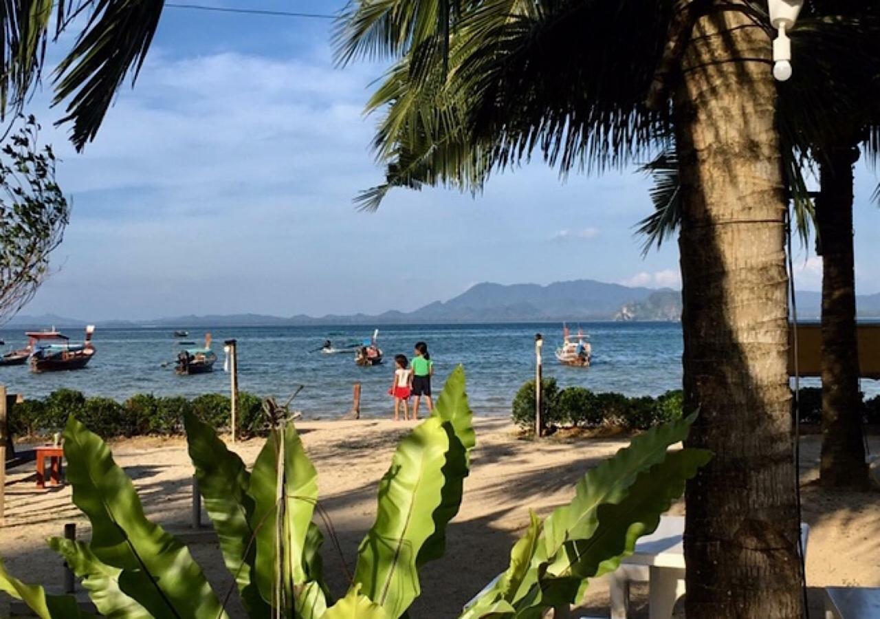 Mook Montra Resort Sea Front Ko Mook Exterior foto